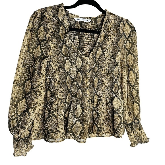 Zara Animal Print Smock Peplum Ruffle V-Neck
Top Small - Picture 3 of 10